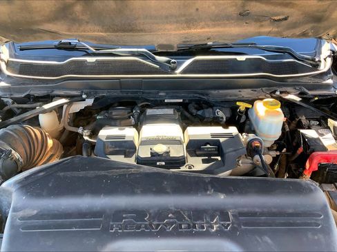 Used 2022 RAM 4500 Laramie image 31