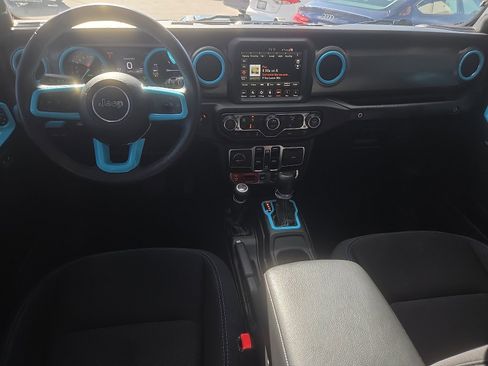 Used 2023 Jeep Wrangler Unlimited Rubicon 4xe w/ Steel Bumper Group image 7