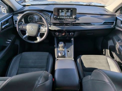 Used 2024 Mitsubishi Outlander SE AWD/4WD image 26
