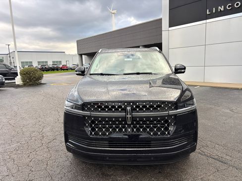 New 2026 Lincoln Navigator Black Label AWD/4WD image 2