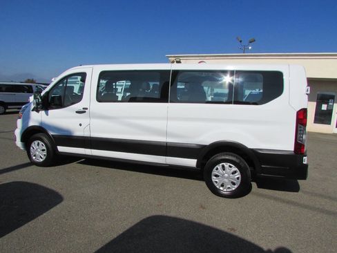 Used 2023 Ford Transit 350 XLT image 10