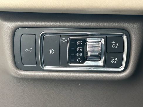 Used 2021 Lincoln Aviator Reserve w/ Equipment Group 202A image 23