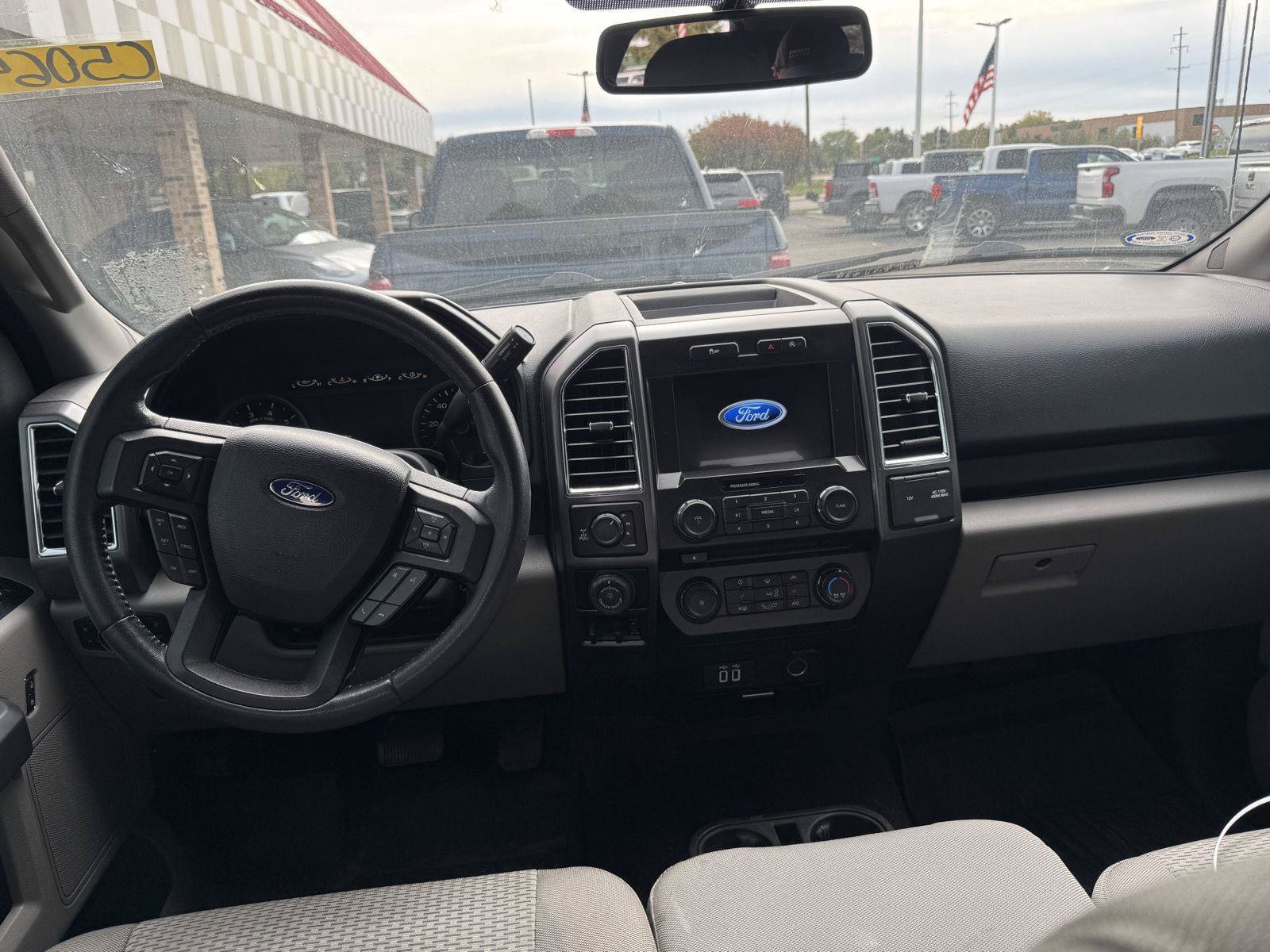 Used 2017 Ford F150 XLT w/ Equipment Group 302A Luxury AWD/4WD image 3