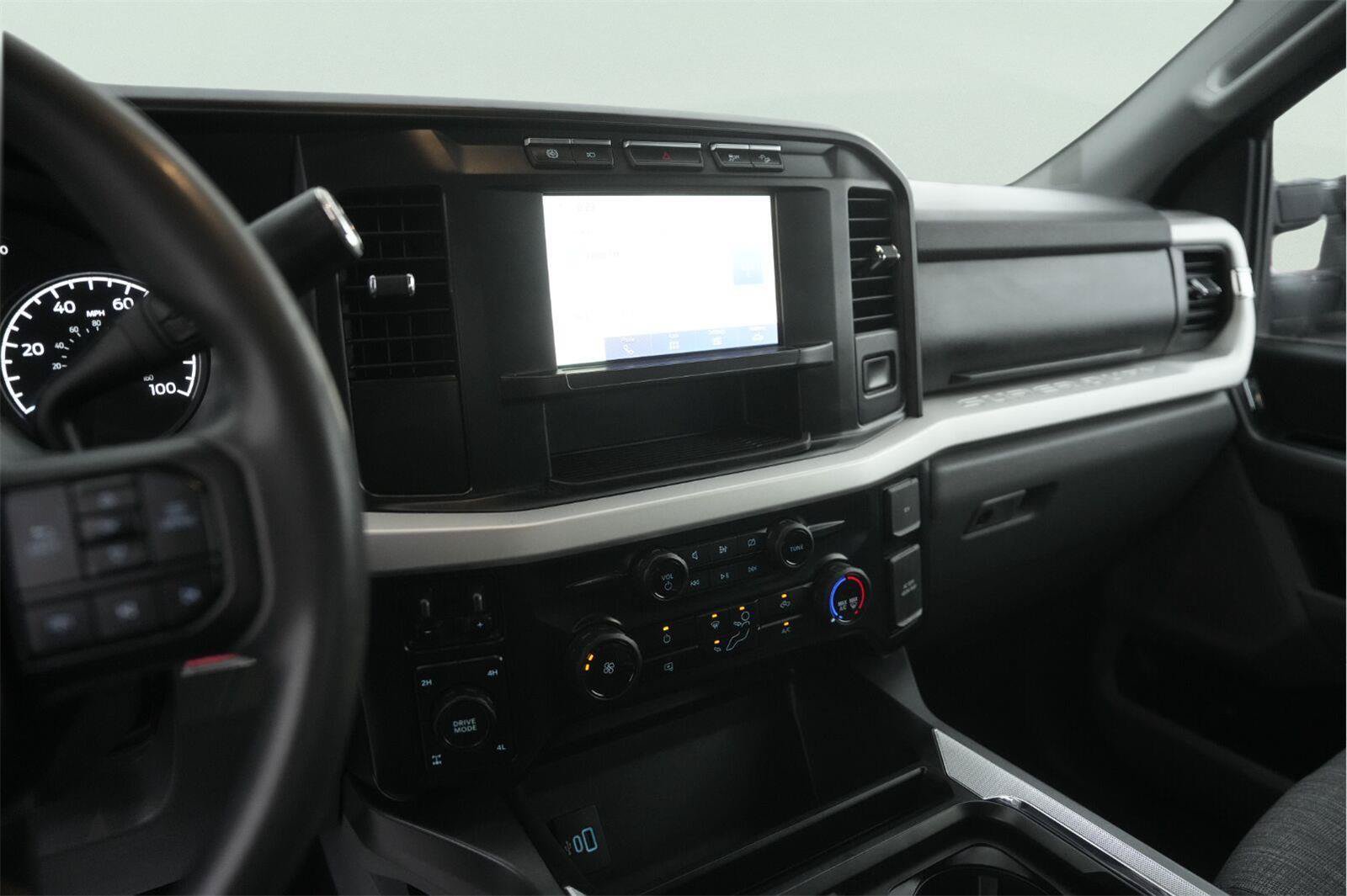 Used 2023 Ford F350 XLT w/ 360-Degree Camera Package AWD/4WD image 26