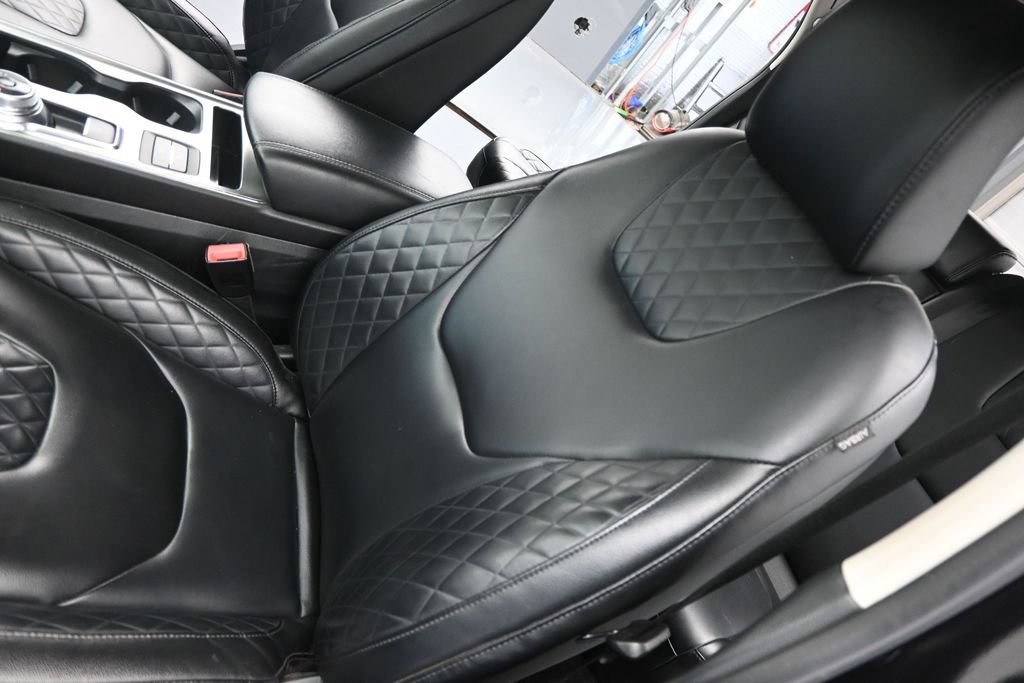 Used 2024 Ford Edge Titanium AWD/4WD image 35
