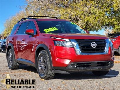 Used 2022 Nissan Pathfinder SV w/ SV Premium Package