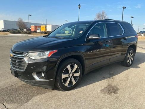 Used 2018 Chevrolet Traverse LT w/ LPO, Floor Liner Package image 3