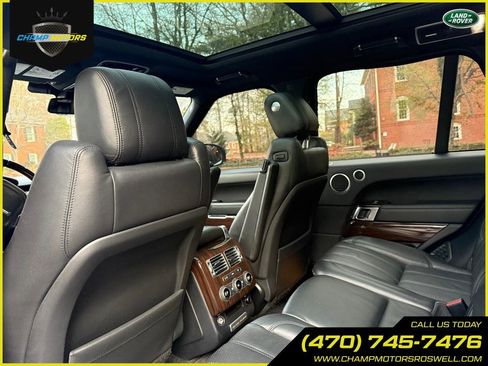 Used 2016 Land Rover Range Rover HSE image 16