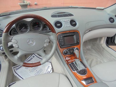 Used 2004 Mercedes-Benz SL 500 w/ Trim Pkg image 16