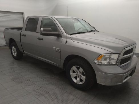 Used 2022 RAM 1500 Classic SLT w/ Trailer & Traction Group RWD image 11