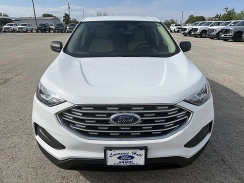 Used 2022 Ford Edge SE image 2
