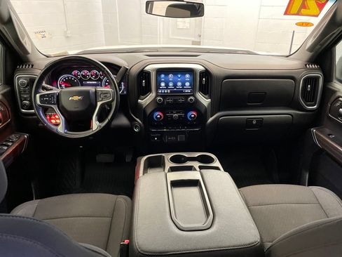 Used 2021 Chevrolet Silverado 1500 LT AWD/4WD image 12