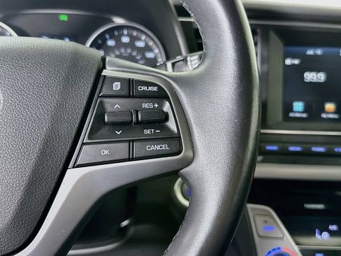 Used 2017 Hyundai Elantra Limited FWD image 20