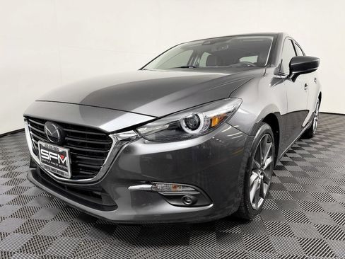 Used 2018 MAZDA MAZDA3 Grand Touring w/ Premium Equipment Package FWD image 3