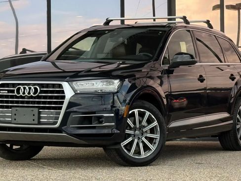 Used 2017 Audi Q7 3.0T Premium Plus w/ Premium Plus Package AWD/4WD image 2