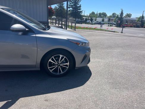 Used 2023 Kia Forte LXS FWD image 21