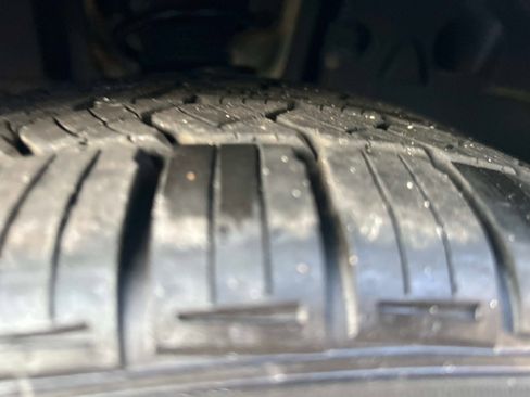 Used 2010 MAZDA MX-5 Miata Grand Touring w/ Premium Pkg image 13