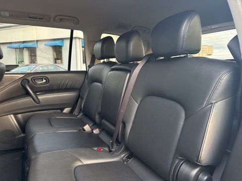 Used 2024 Nissan Armada SV AWD/4WD image 7