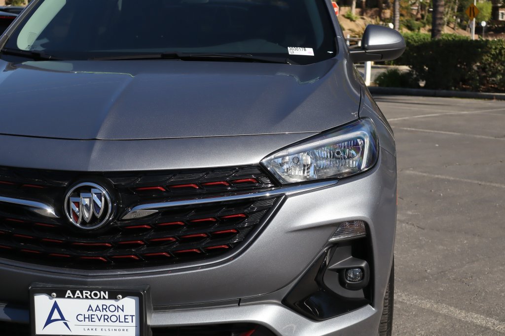 Used 2022 Buick Encore GX Select w/ Sport Touring Package FWD image 10