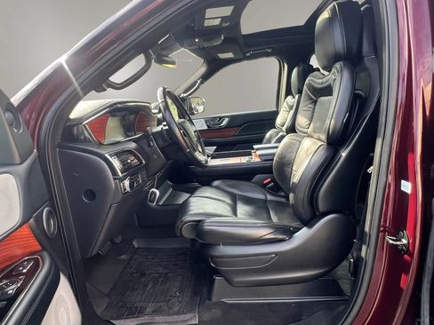 Used 2019 Lincoln Navigator L Reserve w/ Cargo Package AWD/4WD image 25