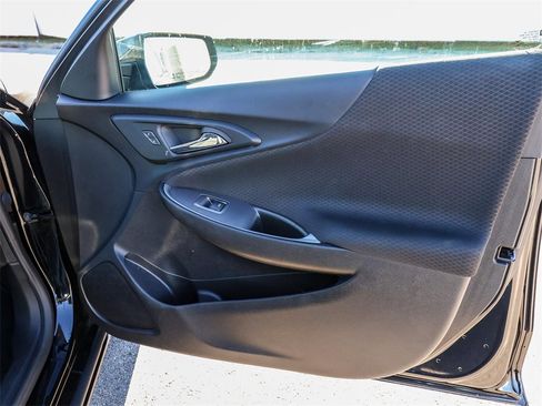 Used 2024 Chevrolet Malibu LT image 17