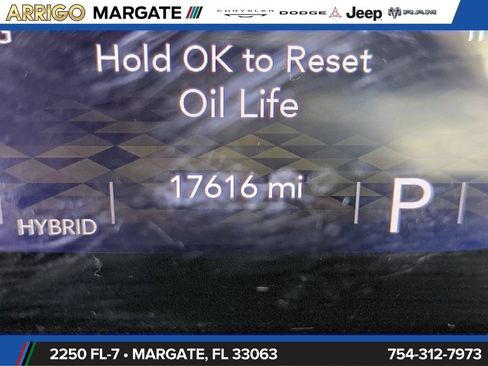 Used 2025 Jeep Wrangler Unlimited Sahara w/ Safety Group AWD/4WD image 28