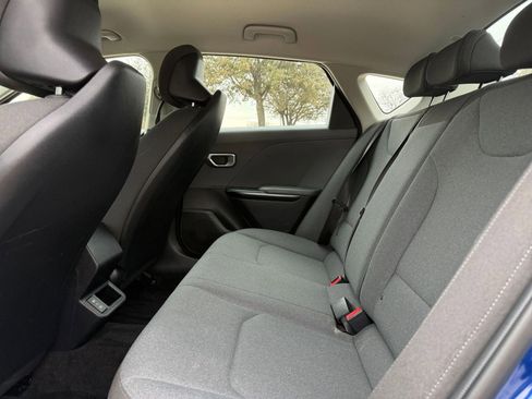 Used 2025 Kia K4 LXS image 28