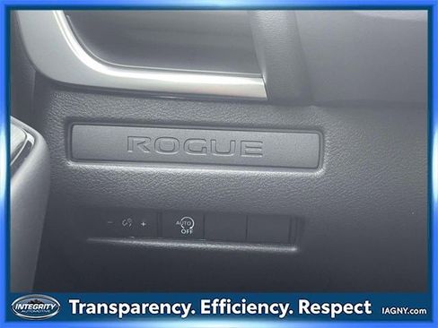 Certified 2025 Nissan Rogue S image 19