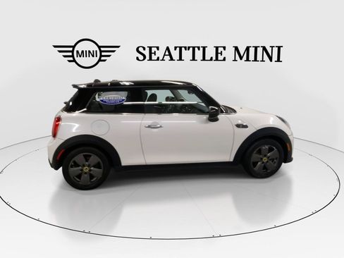 Used 2024 MINI Cooper SE FWD image 13