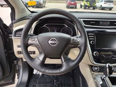 Used 2024 Nissan Murano SL image 13