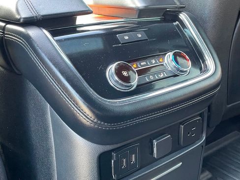 Used 2020 Lincoln Navigator Reserve image 21