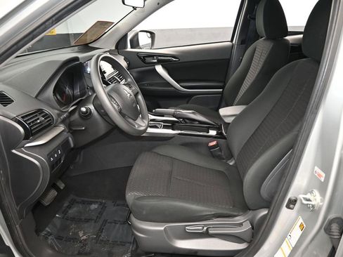 Used 2023 Mitsubishi Eclipse Cross ES image 11