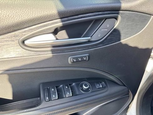Used 2022 Alfa Romeo Stelvio Sprint AWD/4WD image 18