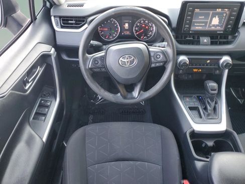 Used 2020 Toyota RAV4 XLE image 11