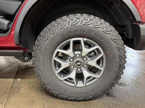 New 2025 Ford Bronco Badlands image 33