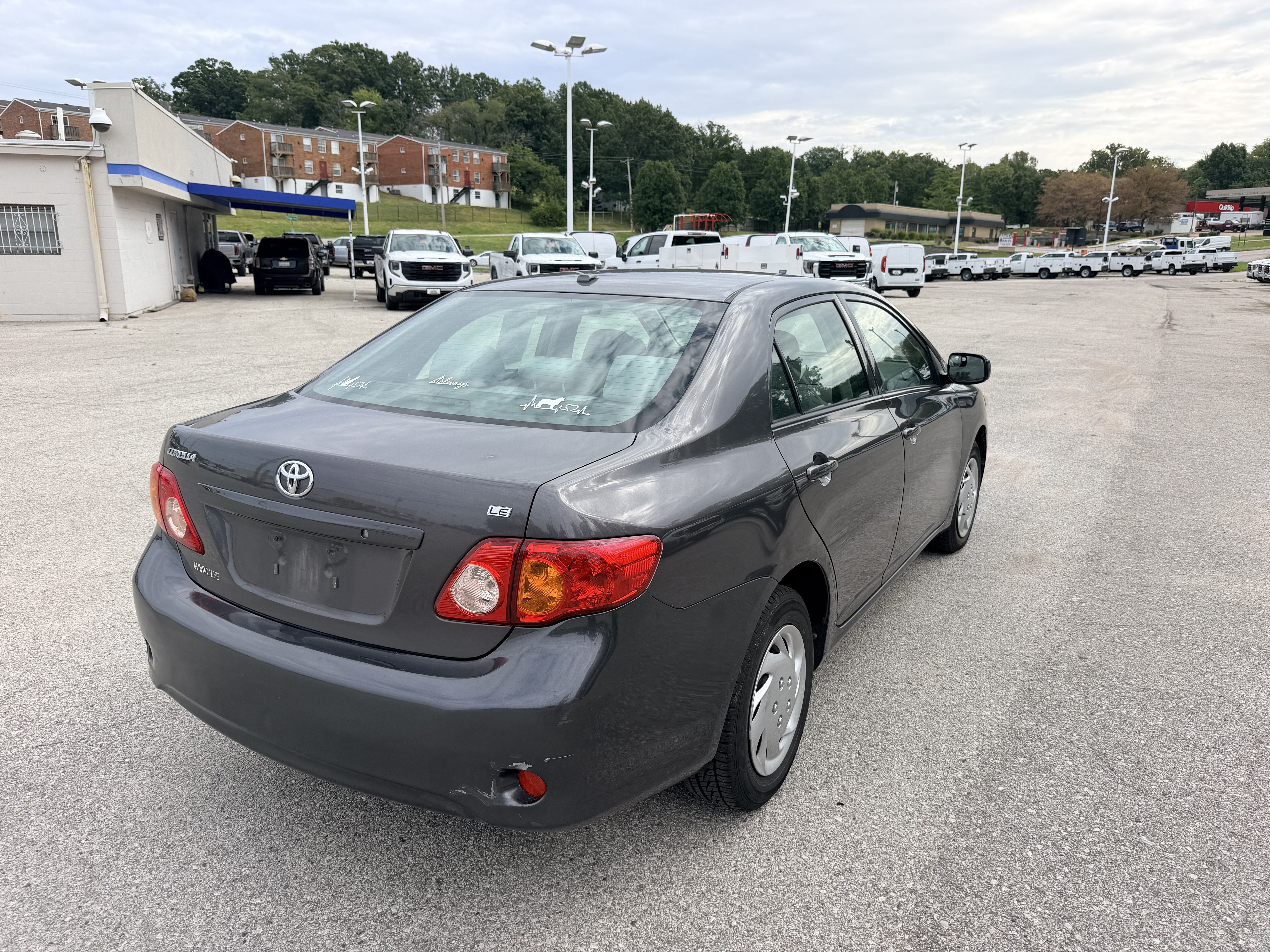 Used 2010 Toyota Corolla LE FWD image 5