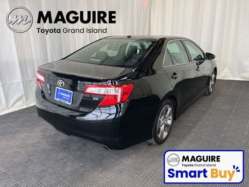 Used 2012 Toyota Camry SE FWD image 35