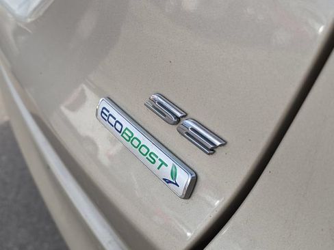 Certified 2018 Ford Fusion SE w/ Fusion SE Technology Package FWD image 28
