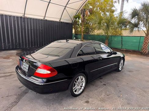 Used 2009 Mercedes-Benz CLK 350 Coupe w/ Premium I Pkg image 4