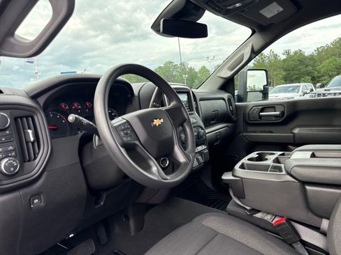 Used 2025 Chevrolet Silverado 2500 Custom w/ Custom Value Package AWD/4WD image 16