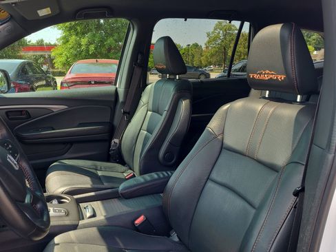 Certified 2022 Honda Pilot TrailSport image 11