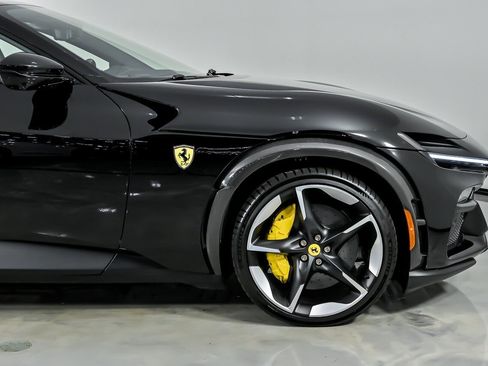 Used 2025 Ferrari Purosangue image 16