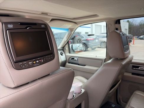 Used 2013 Ford Expedition EL Limited image 31
