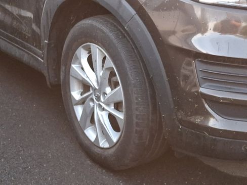 Used 2020 Hyundai Tucson SE image 6