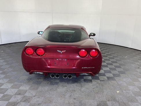 Used 2006 Chevrolet Corvette Coupe w/ Preferred Equipment Group RWD image 8