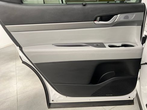 Used 2024 Hyundai Palisade SEL w/ Premium Package FWD image 21
