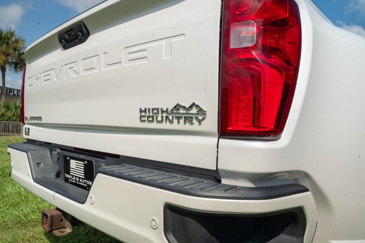 Used 2022 Chevrolet Silverado 3500 High Country w/ Safety Package II AWD/4WD image 44