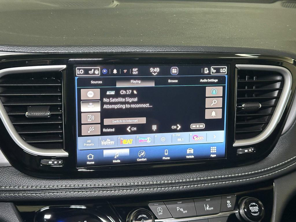 New 2027 Chrysler Pacifica Select AWD/4WD image 27