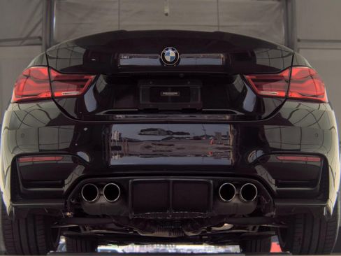 Used 2018 BMW M4 Coupe RWD image 7