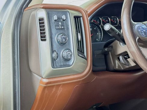 Used 2017 Chevrolet Silverado 2500 High Country image 8